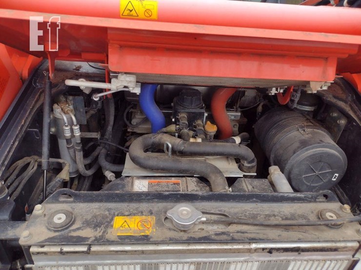 2017-kubota-svl95-2s-image-37