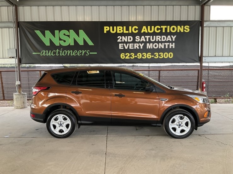 2017-ford-escape-image-1