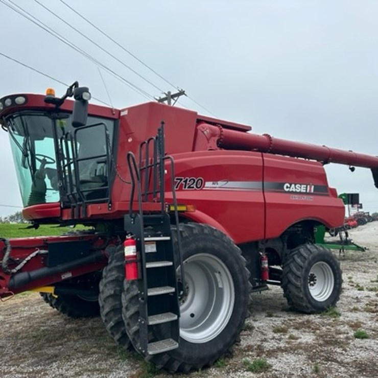 2010 CASE IH 7120