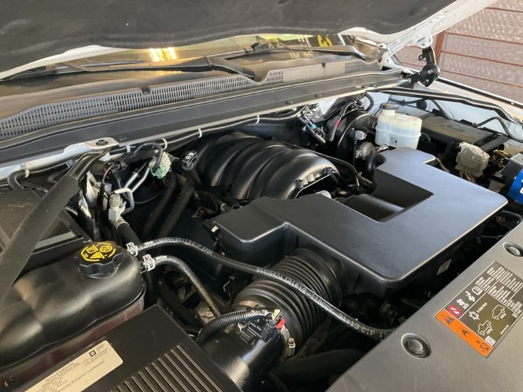 2020-chevrolet-tahoe-image-12