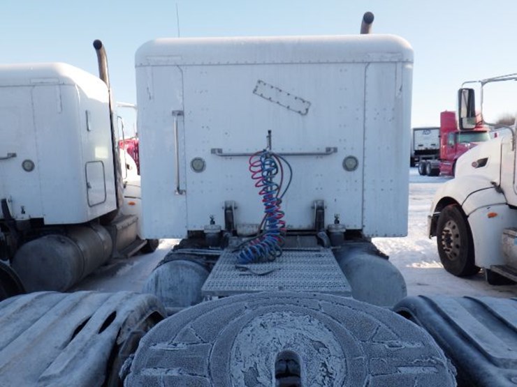 2014-peterbilt-386-image-12