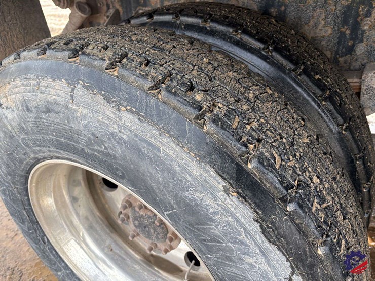 2021-western-star-4900ex-image-28