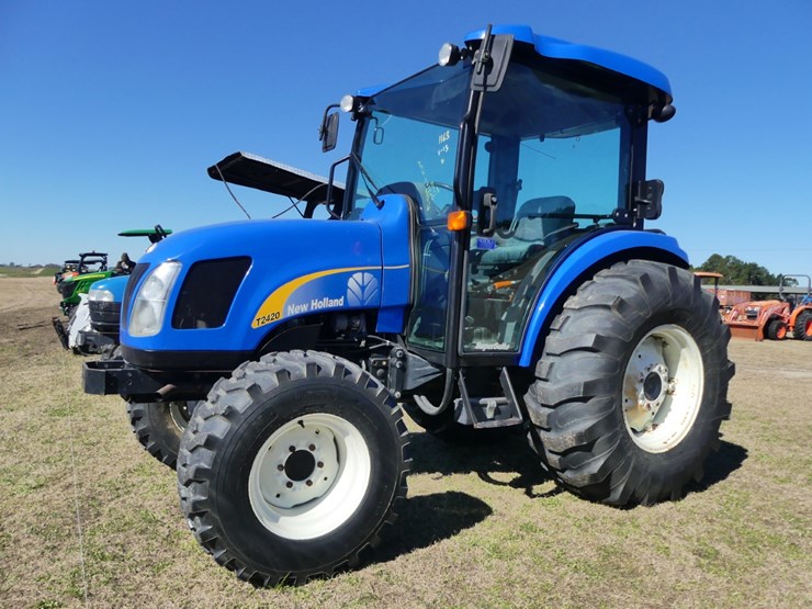 2008-new-holland-t2420-image-1
