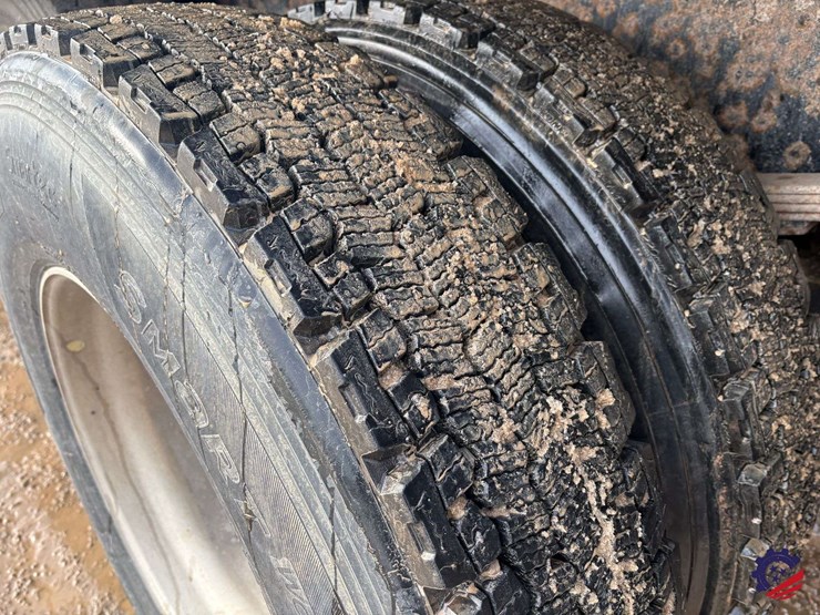 2021-western-star-4900ex-image-23