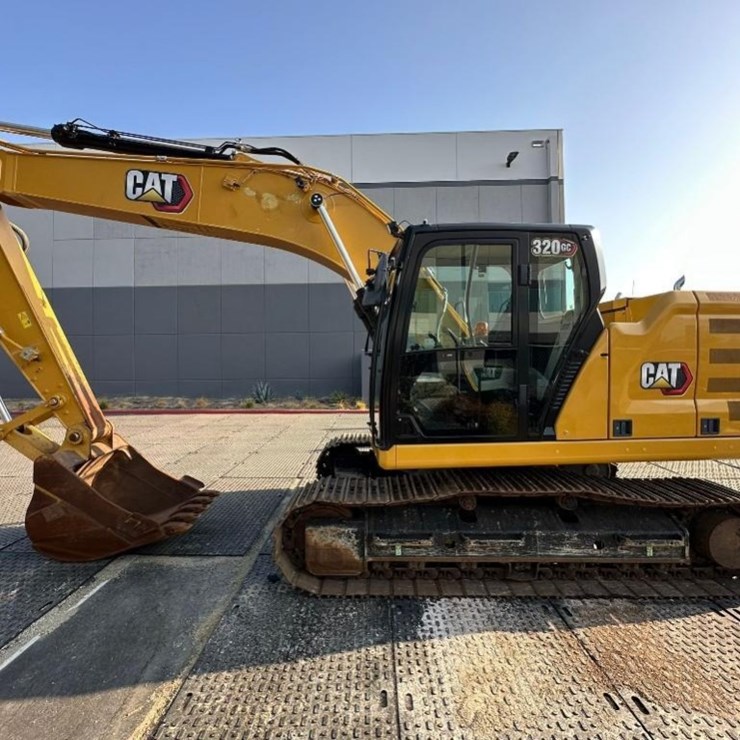 2021 CATERPILLAR 320GC
