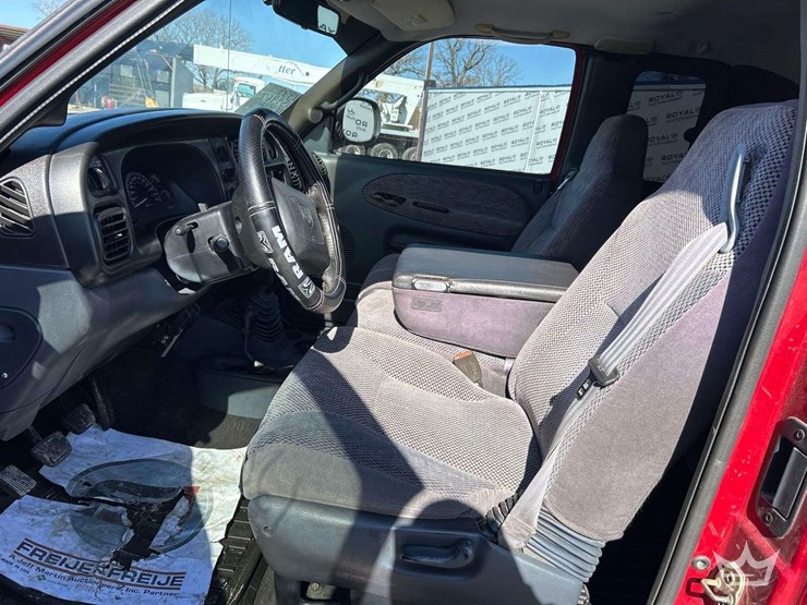 1999-dodge-ram-3500-image-11
