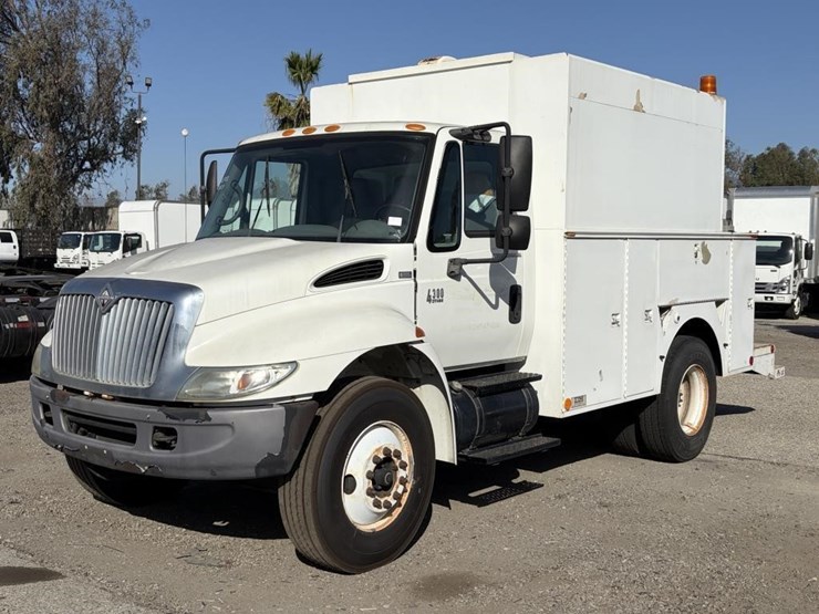 2004-international-4300-sba-image-2