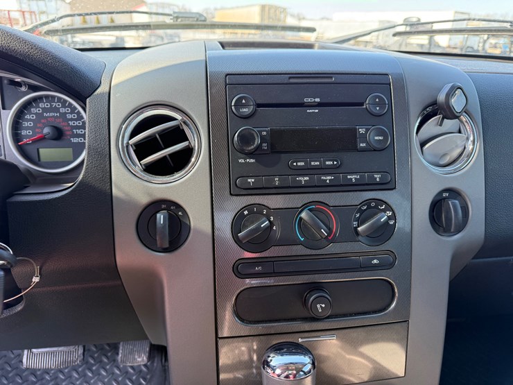 2005-ford-f150-image-34