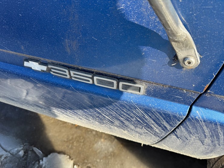 1997-chevrolet-3500-image-19