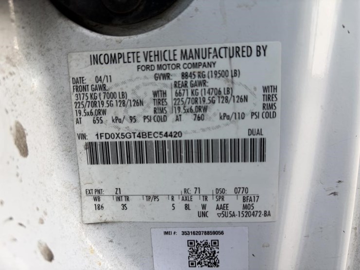 2011-ford-f550-image-18