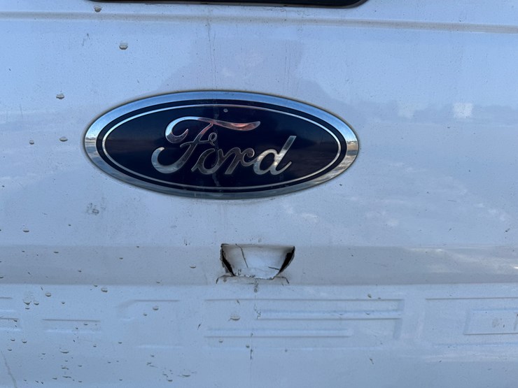 2018-ford-f150-xl-image-10