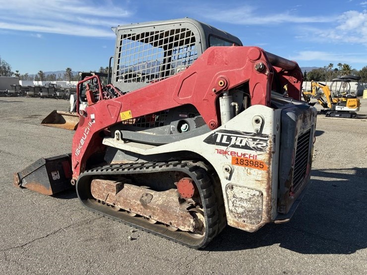 2019-takeuchi-tl10v2-image-4