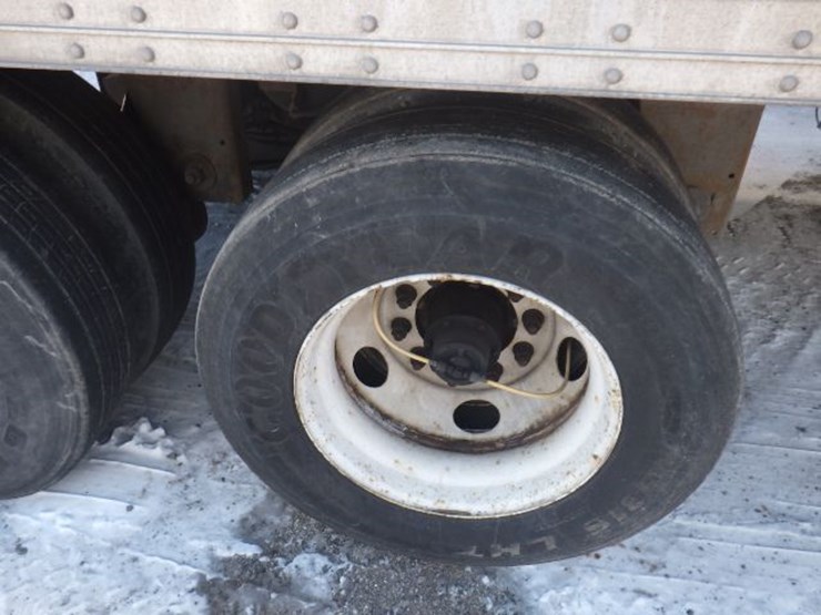 2016-hyundai-translead-image-8