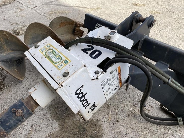 bobcat-universal-attach-post-hole-auger-image-4