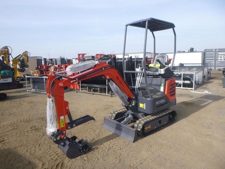 2025-agt-mx15rx-hydraulic-excavator-image-1