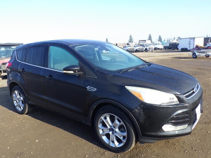 2013-ford-escape-image-2