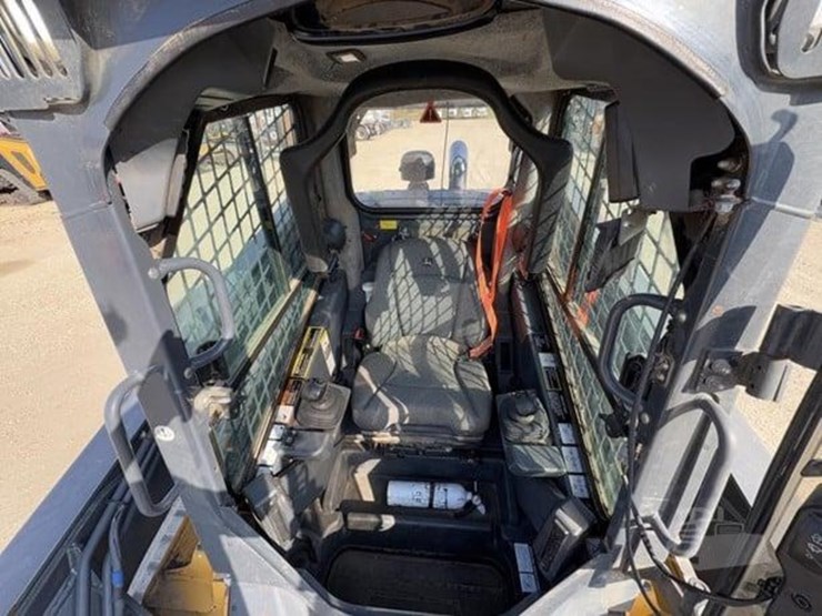 2023-deere-333g-image-9