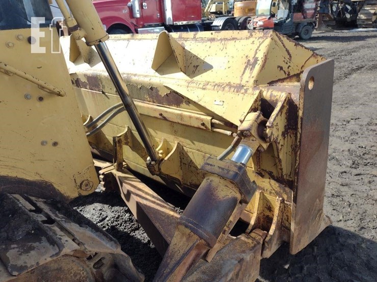 caterpillar-d6h-image-14