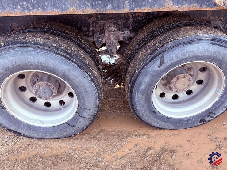 2021-western-star-4900ex-image-16