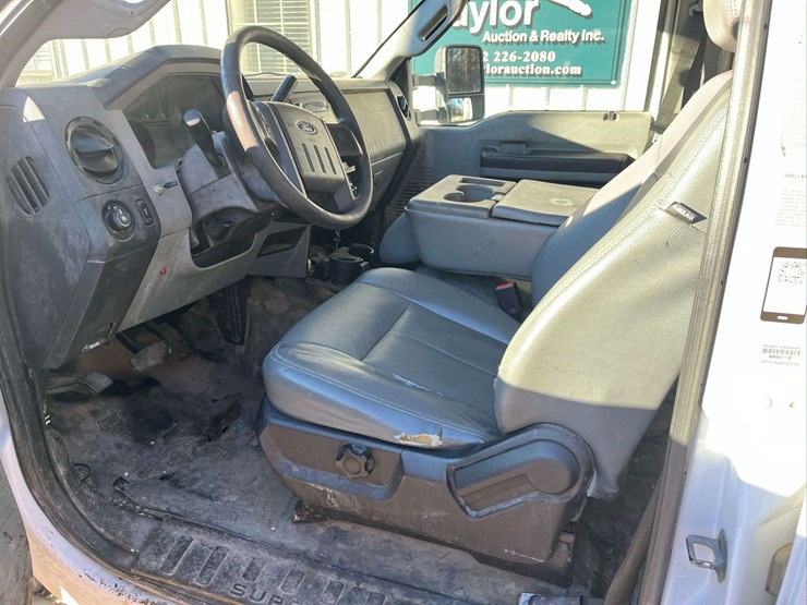 2014-ford-f350-image-10