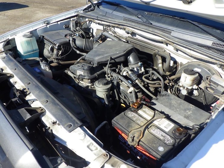 2013-toyota-tacoma-image-8