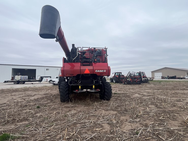 2022-case-ih-8250-image-5