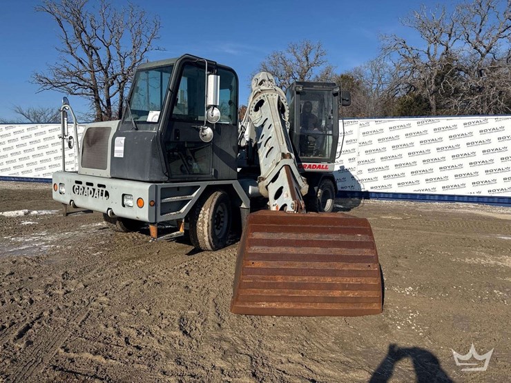 2004-gradall-xl3100-image-2