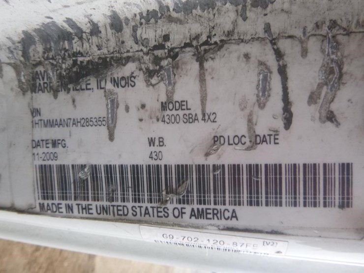 2010-international-durastar-4300-image-23