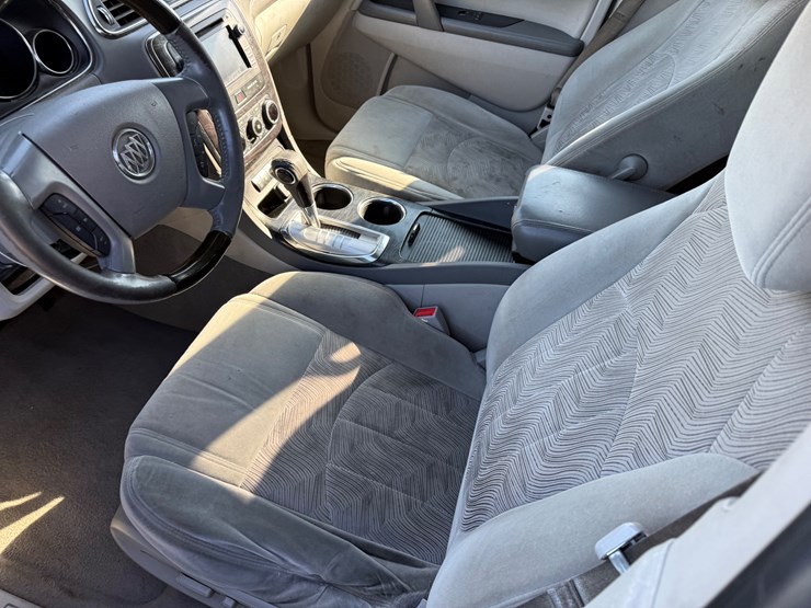 2015-buick-enclave-image-34