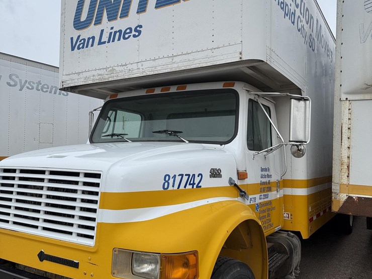 2000-international-4700-image-3