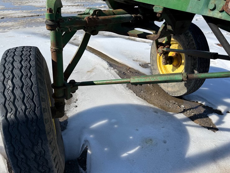 john-deere-4020-image-33