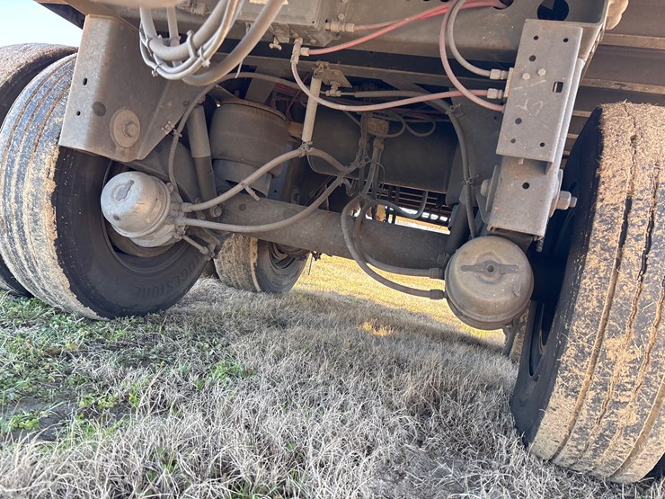 2015-great-dane-48ft-image-10