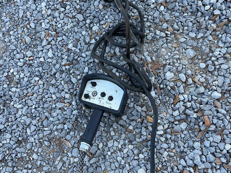 2009-ford-f550-image-19