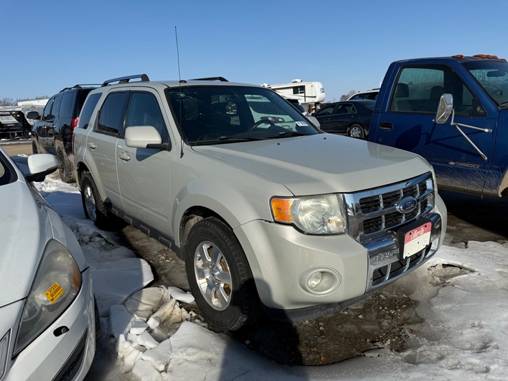 2009-ford-escape-image-2