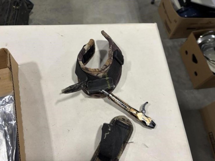 archery-items,-releases,-etc-image-3