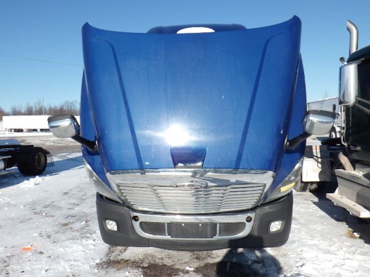 2019-freightliner-cascadia-125-image-25