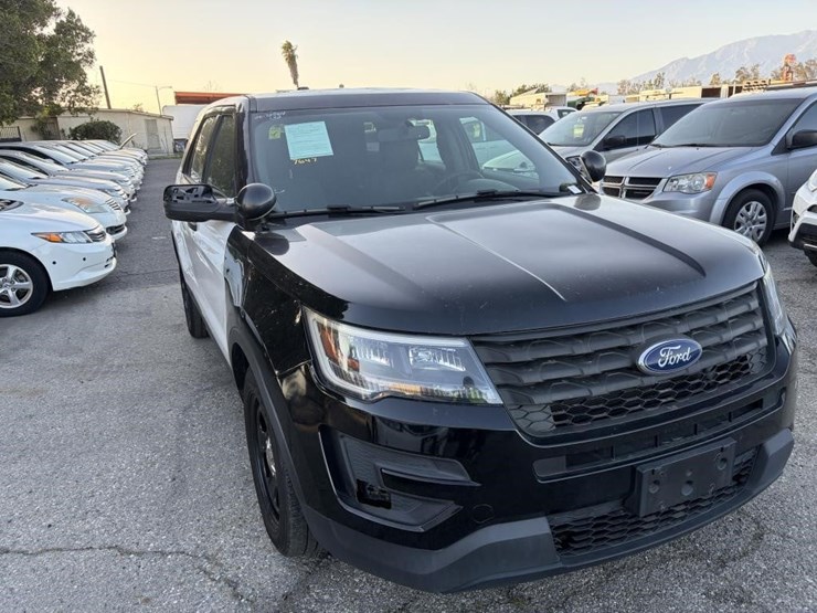 2018-ford-explorer-image-4