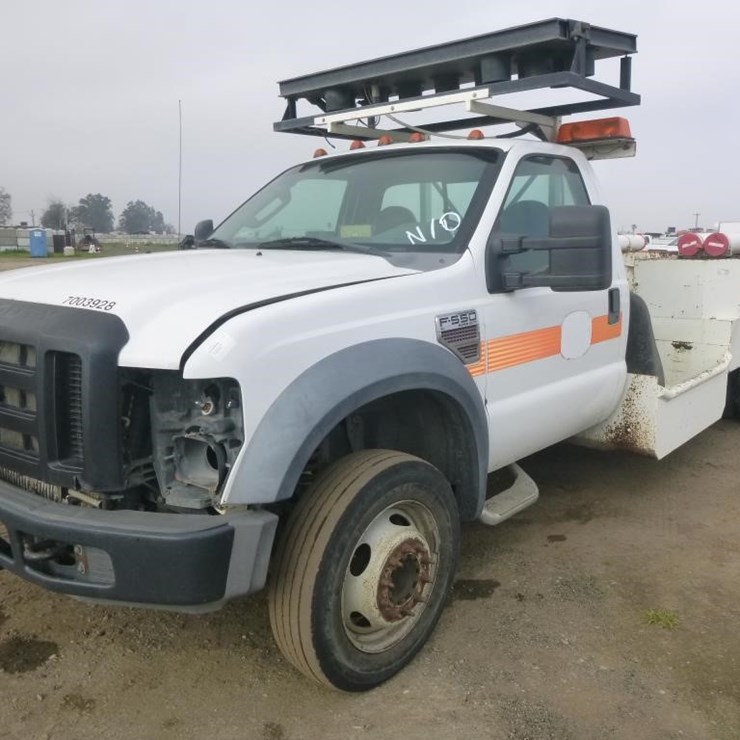 2008 FORD F550