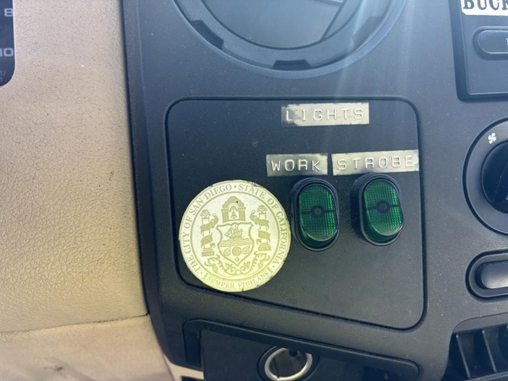 2008-ford-f350-image-13