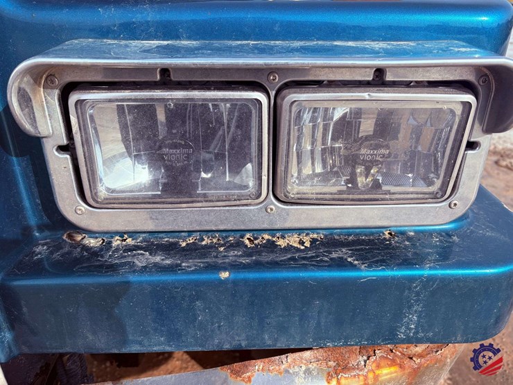 2021-western-star-4900ex-image-30