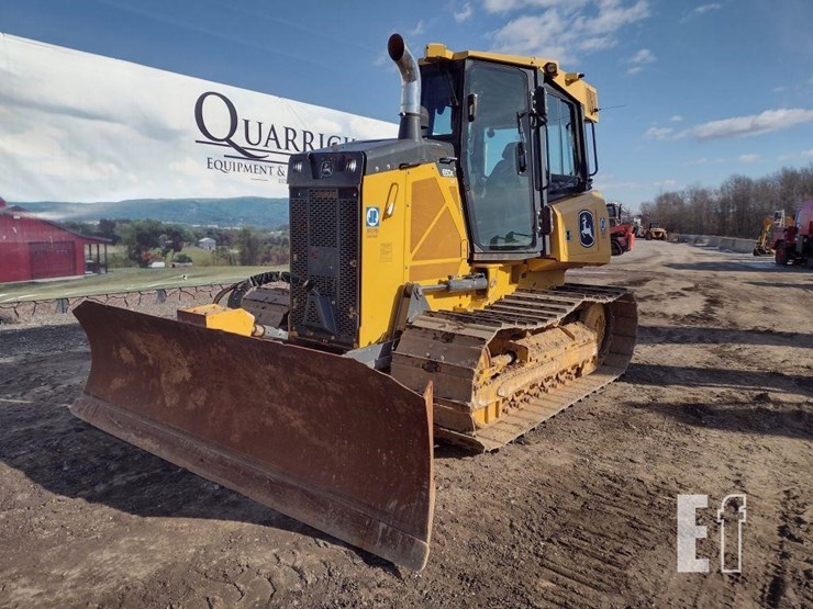 2021-deere-650k-lgp-image-44