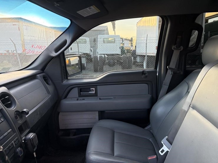 2013-ford-f150-xl-image-15