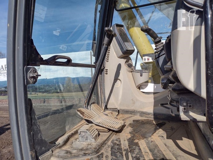 kobelco-sk230sr-lc-5-image-12