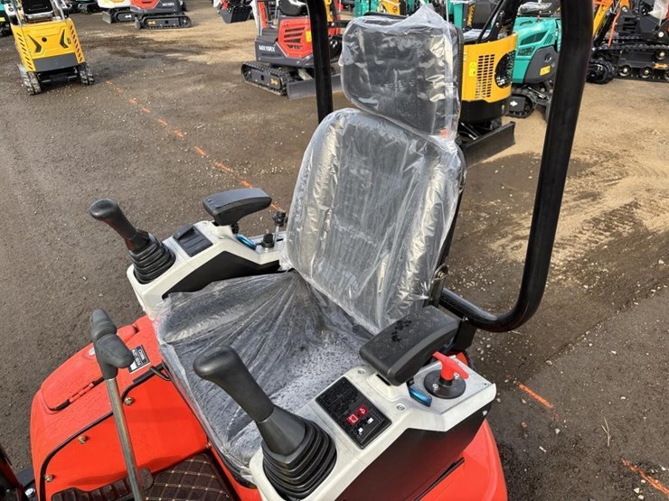 2025-tpm-18k-hydraulic-excavator-image-19