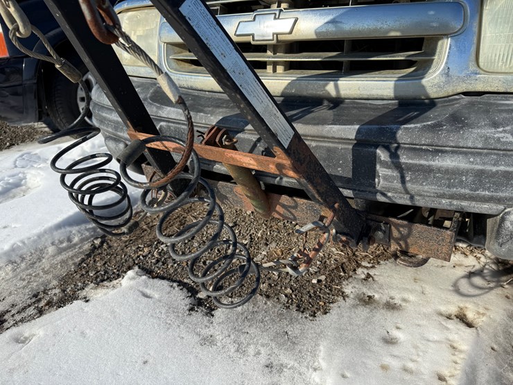 2004-chevrolet-tracker-image-18