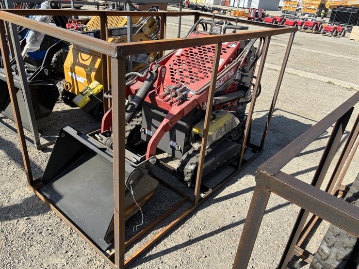 2026-agt-yszt14-skid-steer-loader-image-1