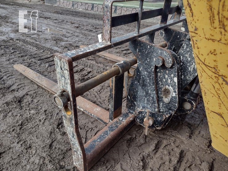 2019-caterpillar-tl1055d-image-20