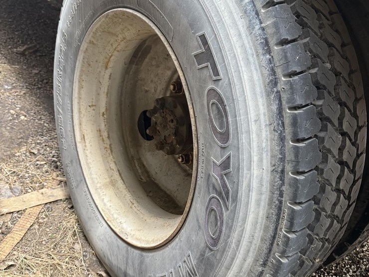 2000-international-4700-image-20