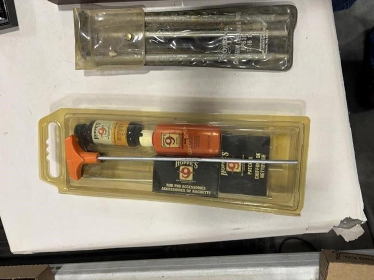 gun-cleaning-items-etc-image-5