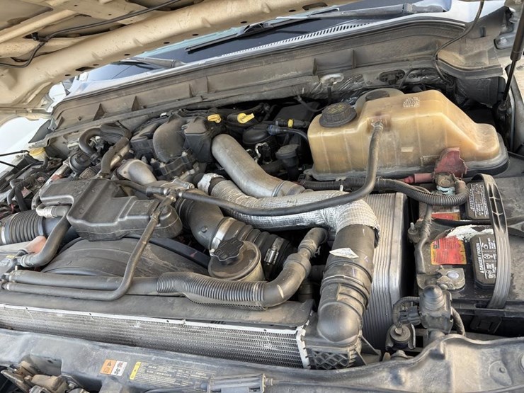 2011-ford-f550-image-6